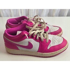 Nike Air Jordan 1 Low Fire Pink and White size 5.5